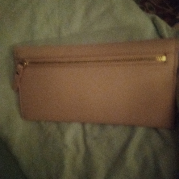 NWOT KATE SPADE VALENTINE HEARTS LONG WALLET. - Picture 2 of 8